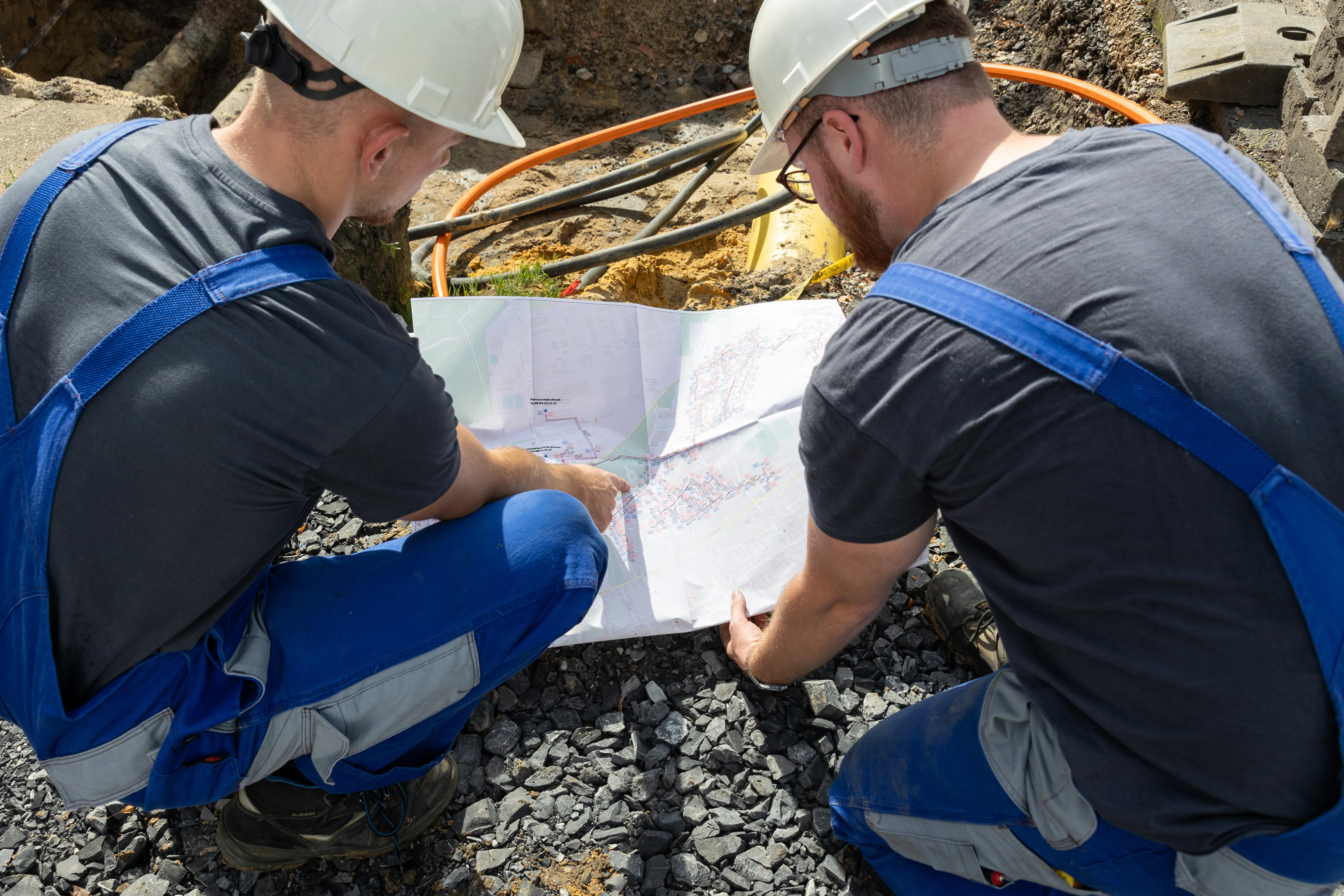 Zwei Baumaßnahmen in unserem Versorgungsgebiet in Kamen stehen ab Montag (18. März) an. Die Arbeiten finden in der Straße „Westenzäune“ und im Sommerweg statt.