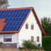Wohnhaus mit einem Solar-PV-Dach
