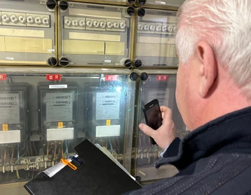 Wir bitten unsere Kundinnen und Kunden darum, die Zählerstände für Erdgas, Strom, Wärme und/oder Wasser möglichst digital zu übermitteln. Das geht einfach und bequem über die neue App "Meine GSW" oder über das Online-Portal.